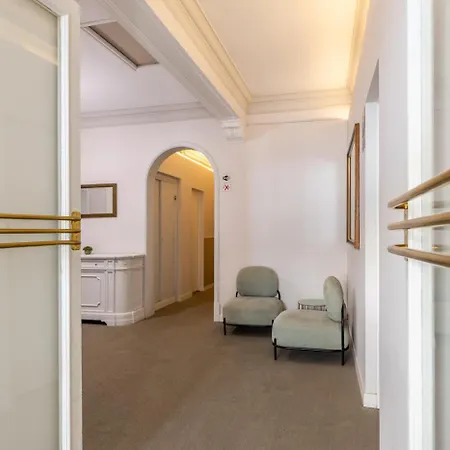 Regina Selfcheck-in Smart Guest house